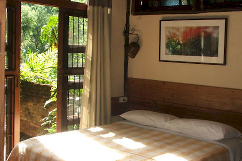 ธารทอง ลอดจ์ Tharnthong Lodge Meon Kültér fotó
