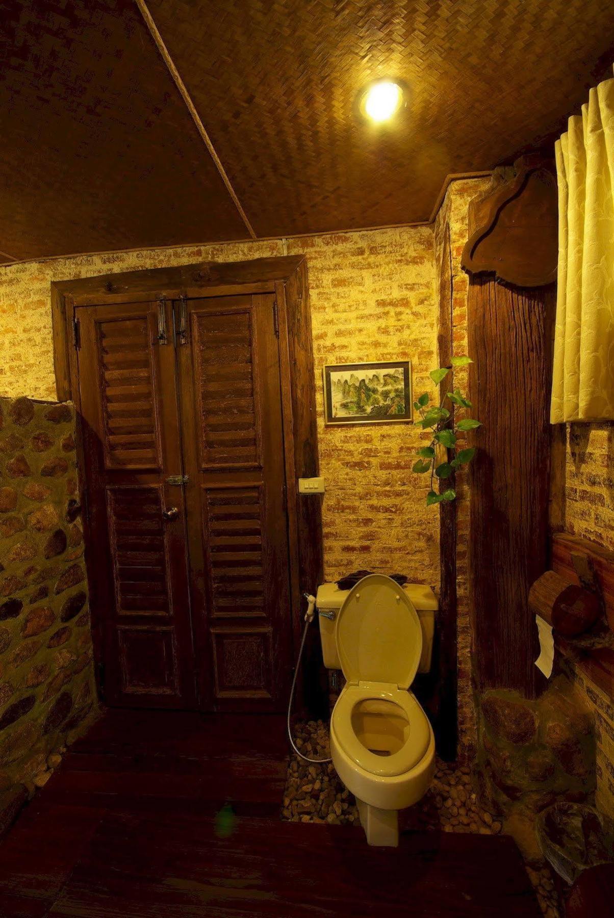 ธารทอง ลอดจ์ Tharnthong Lodge Meon Kültér fotó